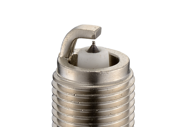 Thread size 14mm automotive spark plugs  K6RIU