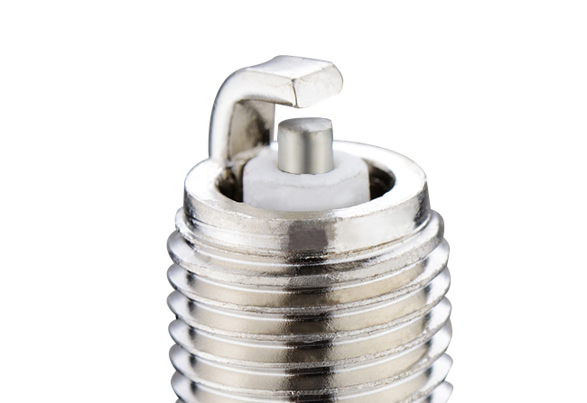 Motorcycle spark plugs reach 12.7mm A7TC