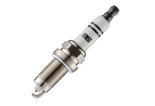 Automotive spark plugs thread size 14mm K7RZI